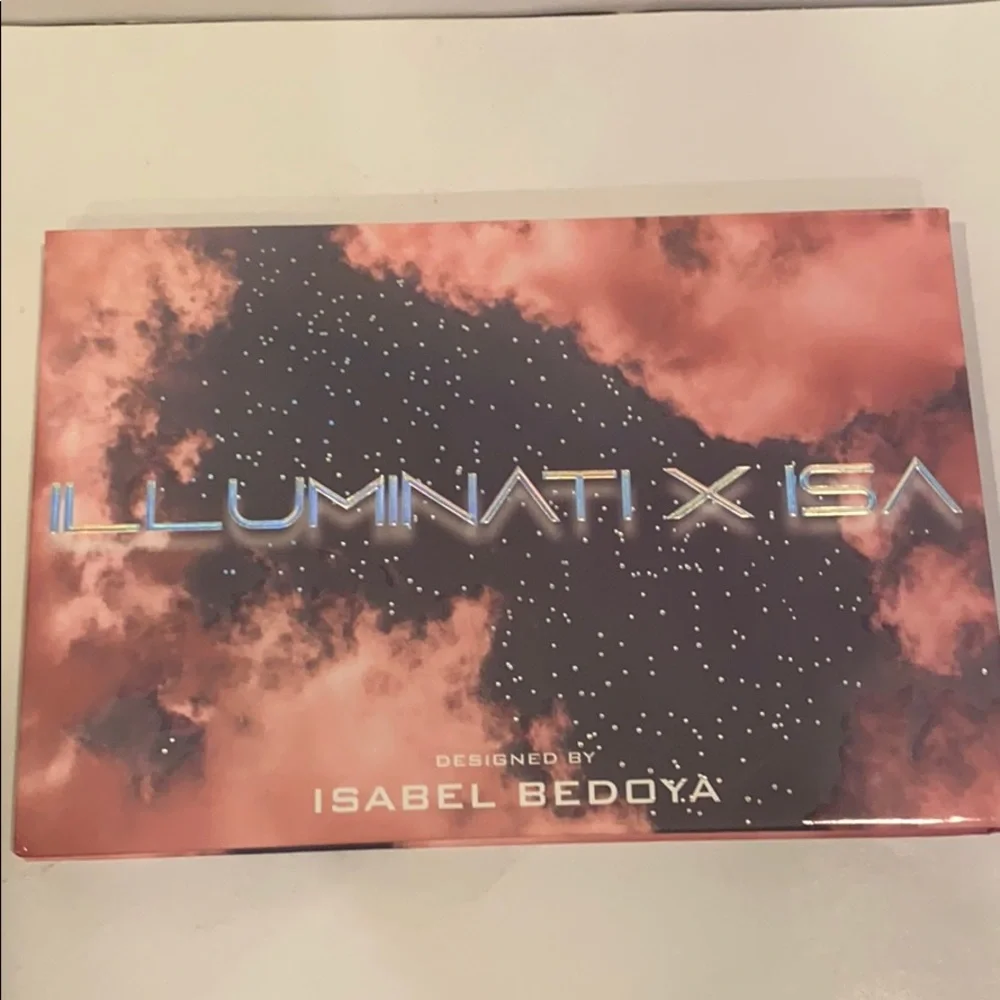 ILLUMINATI X ISA GLAM Eyeshadow PALETTE $48 NIB
